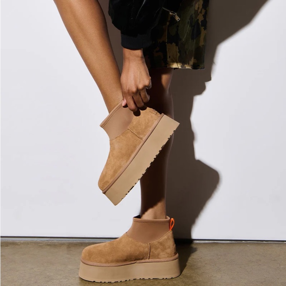 UGG Classic Mini Dipper In Chestnut